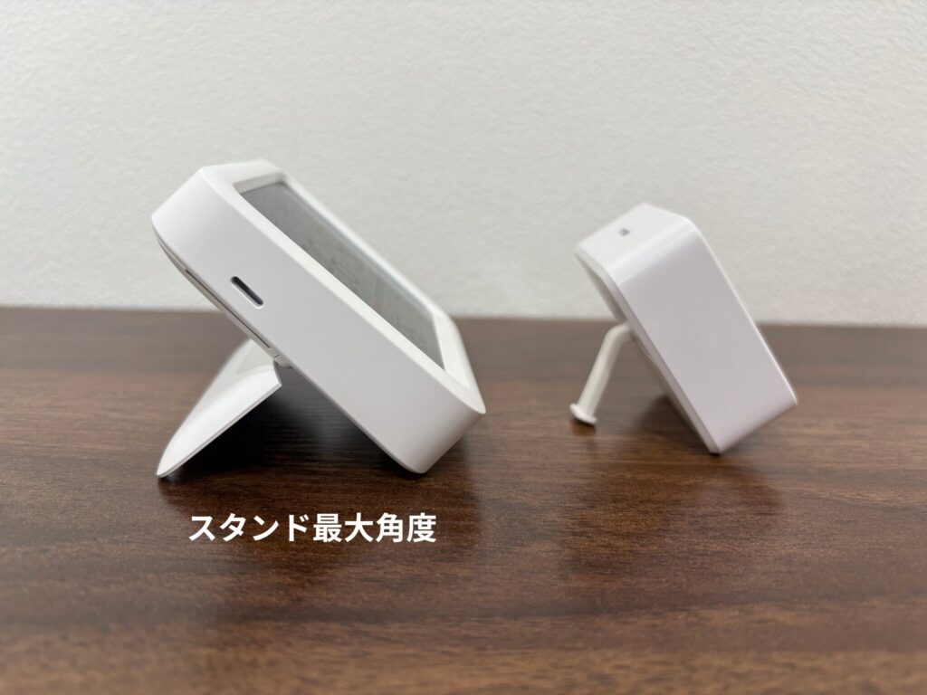 SwitchBot温湿度計とSwitchBot温湿度計Proのスタンドでの置き方2
