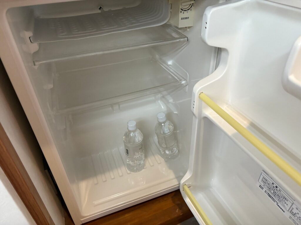 ルネッサンスリゾートオキナワのスーペリアツインの冷蔵庫